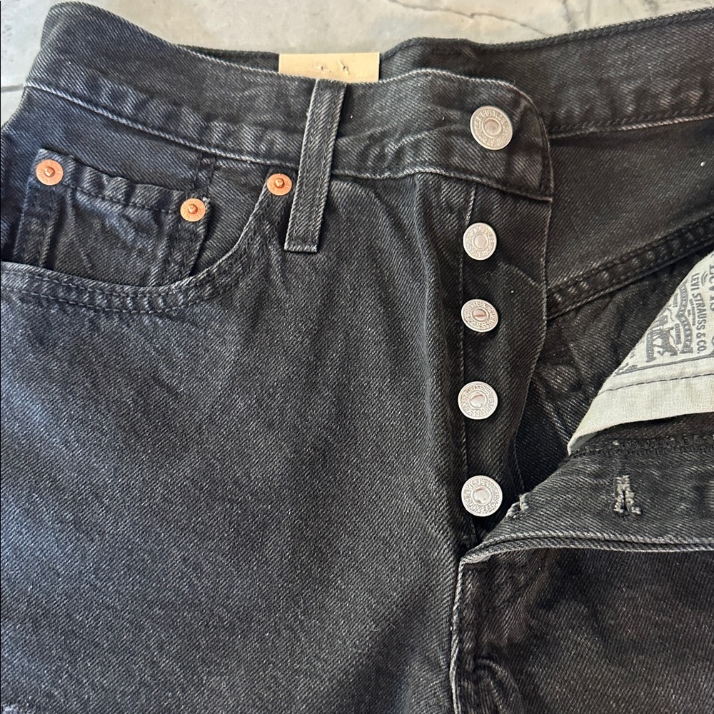 NWT! Levi's 501 Women's High Rise Black Jean Shorts - Picture 3 of 7